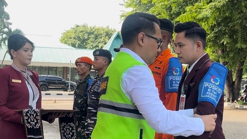 Suasana saat apel pembukaan Posko Nataru di Bandara El Tari Kupang.