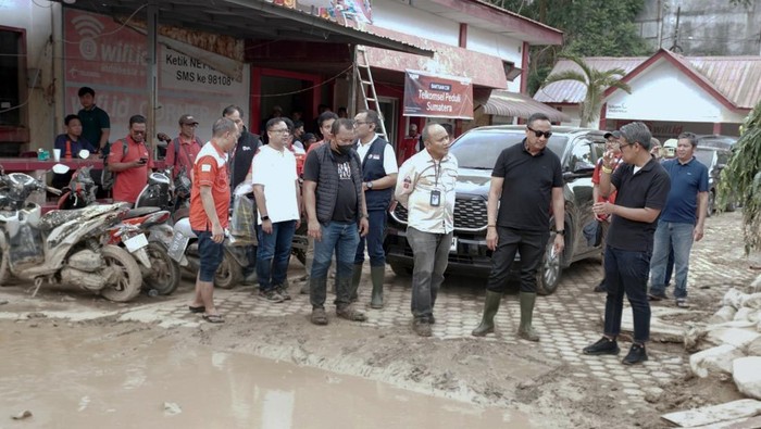 Telkom Salurkan Bantuan Rp 2,3 M-Pemulihan Konektivitas di Sumatera