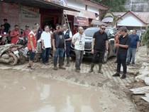 Telkom Salurkan Bantuan Rp 2,3 M-Pemulihan Konektivitas di Sumatera