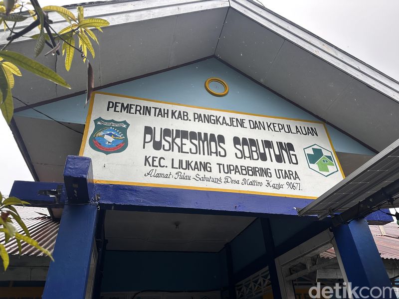 Tenaga medis di Puskesmas Sabutung