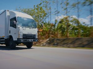 Cegah Rem Truk Blong saat Libur Nataru, Simak Tipsnya