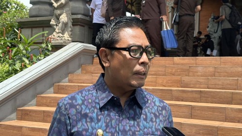 Wakil Wali Kota Denpasar, I Kadek Agus Arya Wibawa, saat ditemui di Kantor Gubernur Bali, Rabu (17/12/2025). (Dinda Anatasya/detikBali)