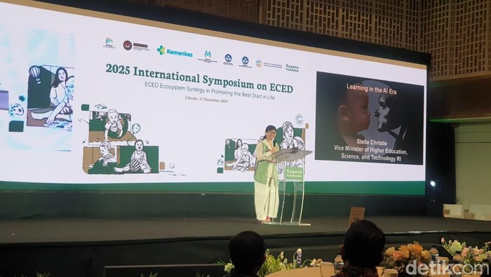 Wamendikti Stella: Kasih Gadget Saat Anak Makan Itu Nggak Benar