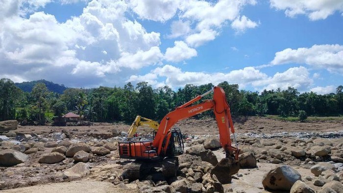 1 Dusun di Agam Masih Terisolir Dampak Longsor-Banjir Bandang