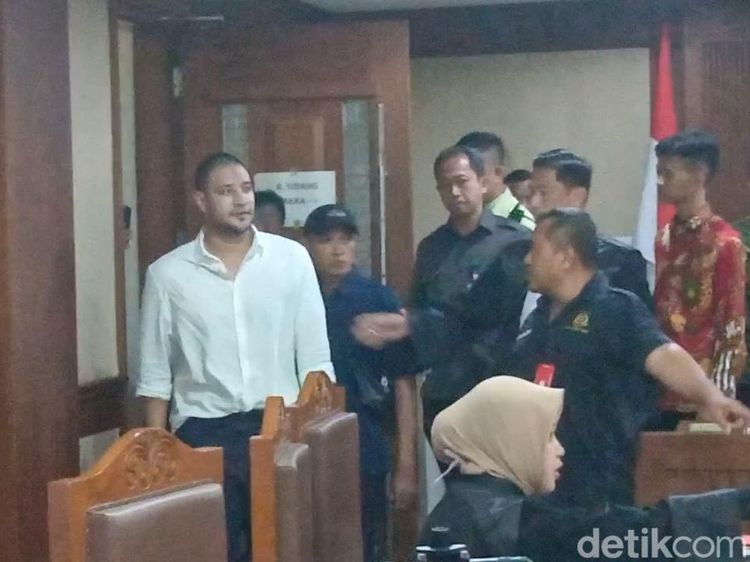 Penampilan Ammar Zoni Disebut Turun 15 Kg Sejak Ditahan di Nusakambangan