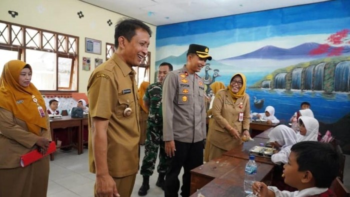 14 SPPG Bojonegoro Berhenti Salurkan MBG gegara Dana Belum Cair
