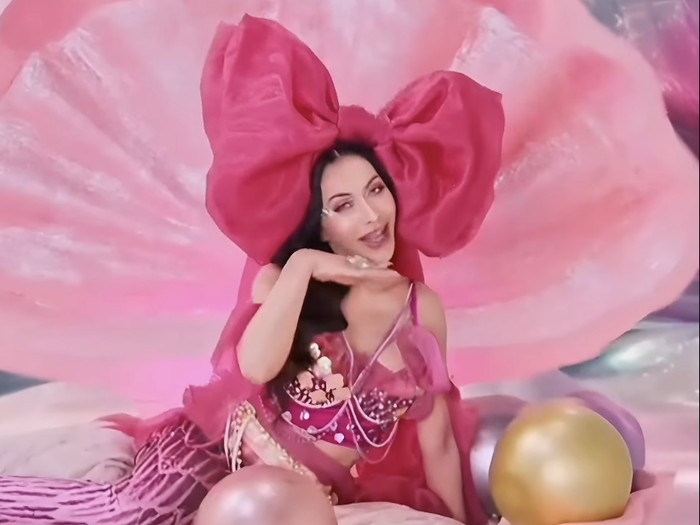 Denada di video klip lagu terbarunya berjudul Gotaki.