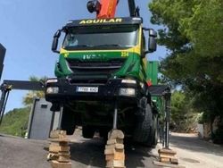 Bikin Ngeri & Ngilu! Aksi Karyawan Nekat Abaikan Keselamatan Kerja