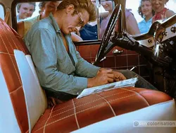 Foto Hitam Putih Disulap Berwarna, Langsung Lebih Hidup