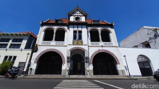 Gedung Singa Surabaya