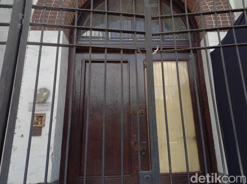 Gedung Singa Surabaya