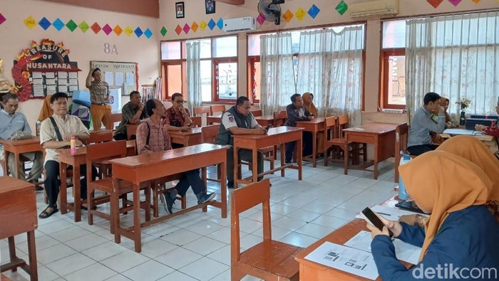 Gerakan Ayah Ambil Rapor Mulai Berjalan di Sekolah Gresik