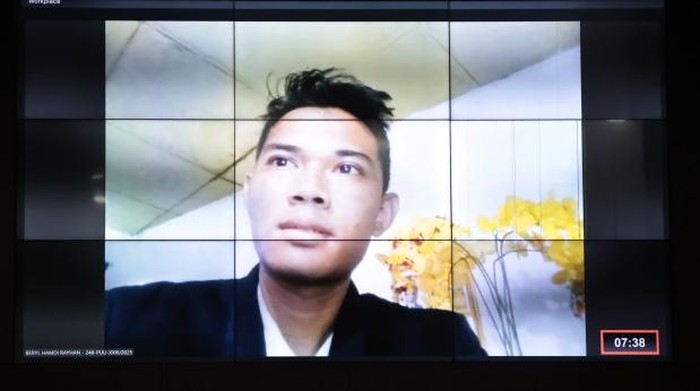 Gugat UU Sisdiknas, Guru Beryl Minta Lingkungan Hidup Jadi Mapel Wajib