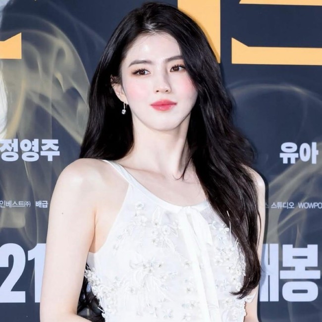 7 Gaya Han So Hee Tampil Standout Bergaun Dior di Presscon Project Y