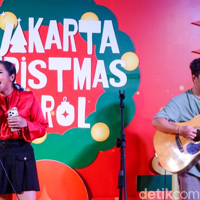 Jakarta Christmas Carol Meriahkan MRT Blok M