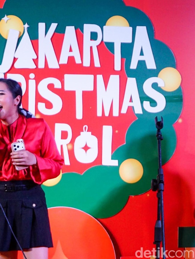Jakarta Christmas Carol Meriahkan MRT Blok M