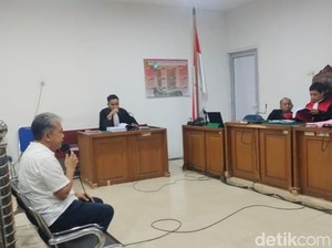 Tenaga Ahli DPRD Empat Lawang yang Korupsi APAR Dituntut 1 Tahun 8 Bulan Bui