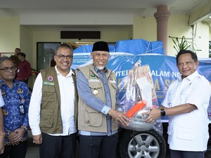 Mendagri Bantu Korban Bencana Sumbar, Ada Alat Masak-Kebutuhan Bayi