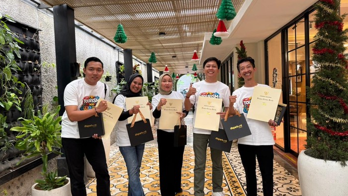 Pegawai Disbudpar Bogor Raih Penghargaan Mentor Desa Wisata Terbaik