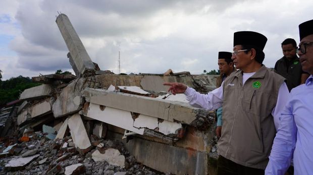 Kementeriana Agama menyalurkan bantuan ke Ponpes Najmul Hidayah di Aceh pascabencana banjir. (dok.istimewa) Kementeriana Agama menyalurkan bantuan ke Ponpes Najmul Hidayah di Aceh pascabencana banjir. (dok.istimewa)