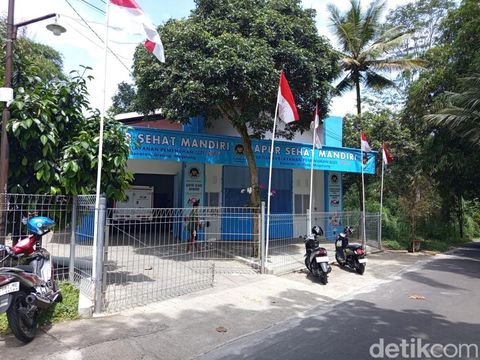 Makan Bergizi Gratis Suasana SPPG Arkadewi Candramaya yang berada di Banaran, Grabag, Kabupaten Magelang, Kamis (18/12/2025).