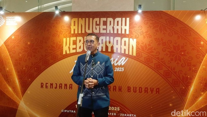 Kemenbud Apresiasi Pelaku Seni AKI 2025, Dukun Tengger-Tenun Kebat Dayak