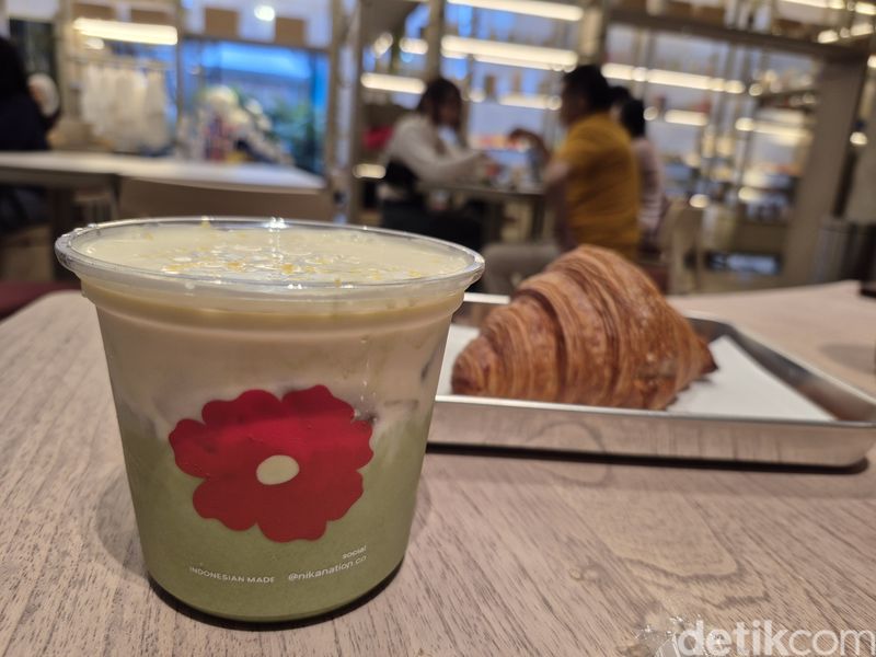 NIKA Coffee x Prose & Petals NIKA Coffee x Prose & Petals di Gafoy, Mall Kelapa Gading.