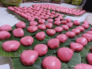 Dari Dapur Kecil di Desa Pekantingan Menjelma Kampung Kue di Cirebon