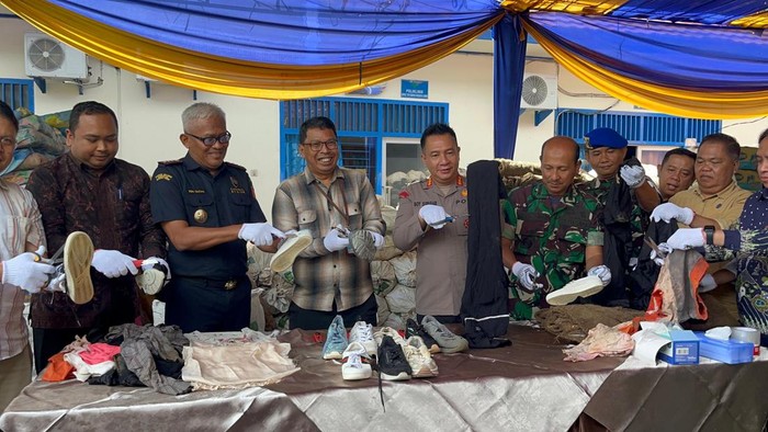 Bea Cukai Jambi Musnahkan Jutaan Rokok Ilegal hingga Barang Elektronik