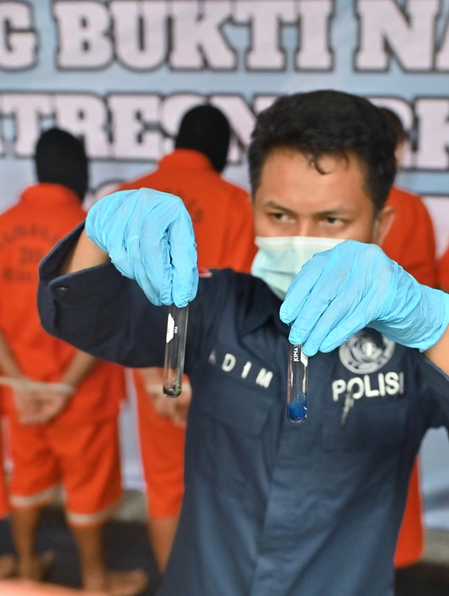 Polda Bali Musnahkan Sabu dan Ekstasi Senilai Rp4 Miliar