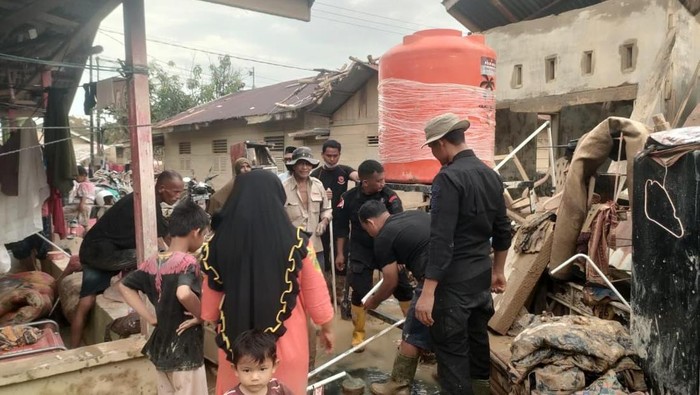 Polri Bangun Sumur Bor untuk Penuhi Air Bersih Korban Banjir Aceh Tamiang
