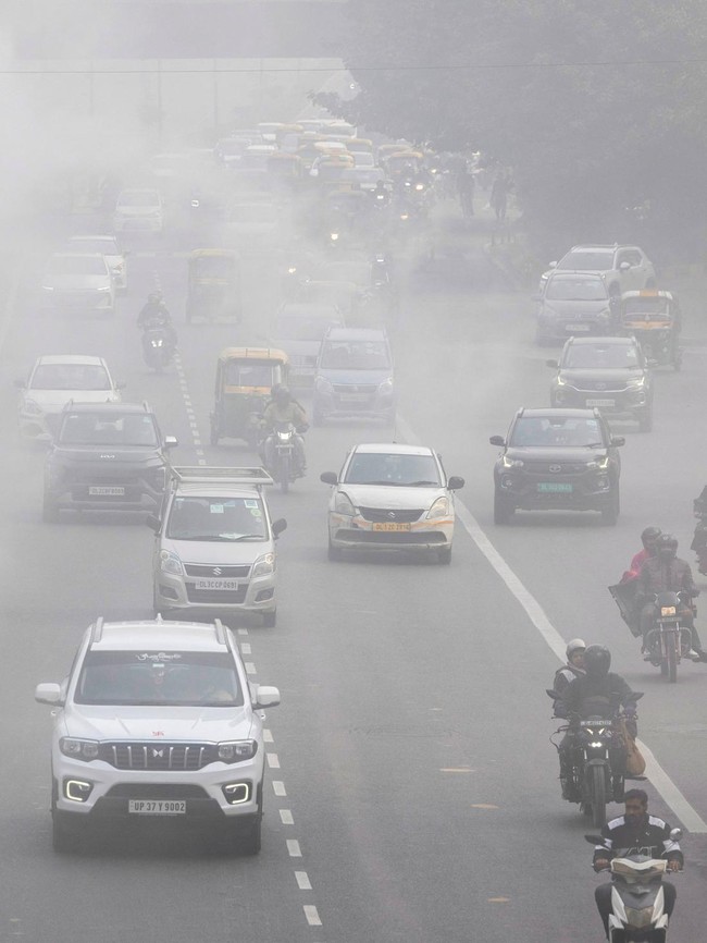 Polusi Memburuk, Jalanan New Delhi Dipasang Sistem Kabut