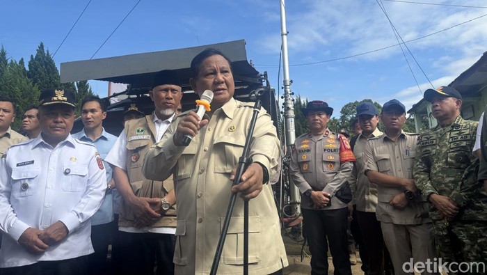 Prabowo Targetkan Huntara untuk Korban Banjir Agam Sumbar Selesai Sebulan