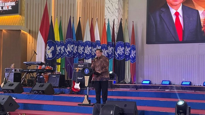SBY Terima Penghargaan Super Alumni Prominent IPB, Cerita Saat Jabat Presiden
