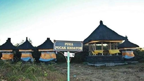 Pura Pucak Kedaton di puncak Gunung Batukaru, Tabanan. (Dok. BASA Bali Wiki)