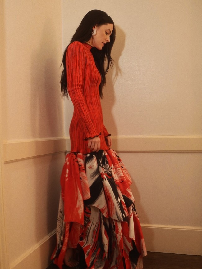 Pihak Priscilla Presley melalui pengacara Marty Singer mengelak tuduhan tersebut dan menyebut pihak penggugat sebagai konspirator.  Foto: Instagram @rileykeough