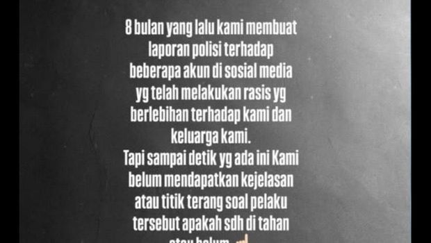 Tangkapan layar keluhan Yance Sayru terkait rasisme di cerita Instagram pribadinya.