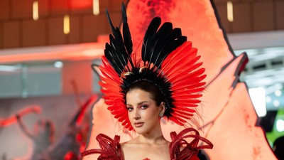 Foto: Gaya Teatrikal Tasya Farasya di Premiere Avatar 3, Terinspirasi Varang