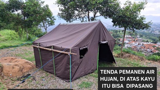 Tenda pemanen hujan