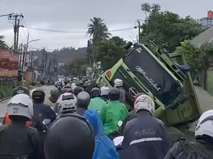 Truk Amblas di Sentul Bogor, Lalu Lintas Sempat Macet Parah