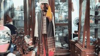 Boneka si gale gale yang memiliki nilai historis di Pasar Loak Jalan Surabaya, Jakarta.
