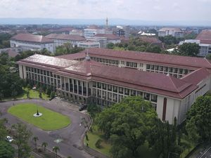 UGM Bentuk Emergency Response Unit Bantu Korban Bencana di Sumatera
