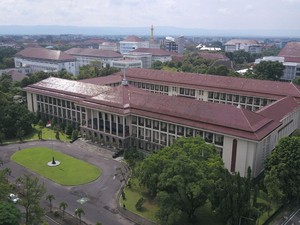 UGM Bentuk Emergency Response Unit Bantu Korban Bencana di Sumatera