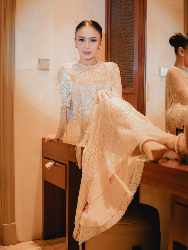 Yuni Shara Diserang Berita Hoax