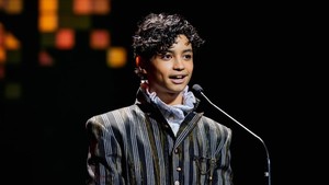 Ali Fikry bukan nama baru di dunia akting. Debut dalam sinetron, nama Ali Fikry pada 2025 moncer di film layar lebar. Ada empat judul film yang dia bintangi tahun ini, Gowok: Kamasutra Jawa, Dia Bukan Ibu, Esok Tanpa Ibu, dan Qorin 2. Foto: Instagram @alifikryreal, Fotografer @armanfebryan