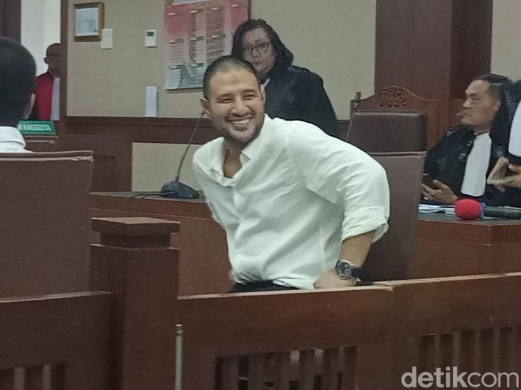 Ammar Zoni Hadiri Persidangan, 6 Hal Dugaan Peredaran Narkoba di Rutan Diungkap