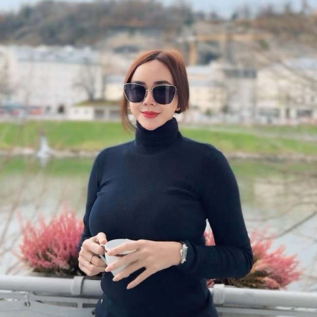 Aura Kasih Tenang Rehat dari Medsos, Kini Malah Terseret Isu Perceraian