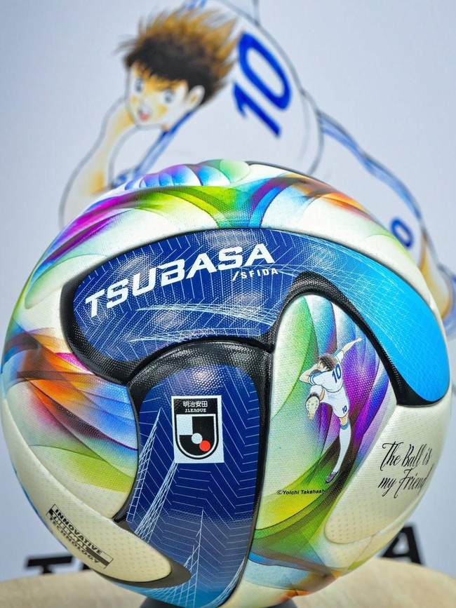 Sugoi! Kapten Tsubasa Muncul di Bola Liga Jepang