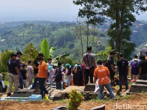 Awal Mula Keluarga Curiga Santri Wonogiri Tewas Dibully hingga Makam Dibongkar