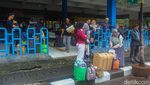 Jelang Nataru, Arus Mudik Mulai Ramai di Terminal Kampung Rambutan